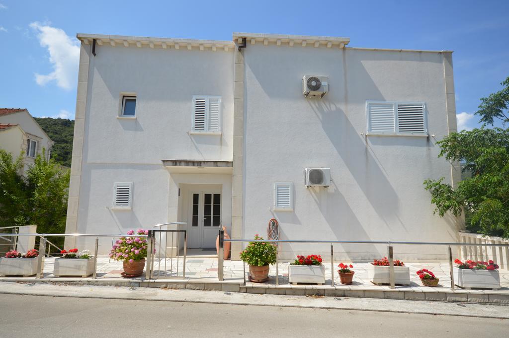 Villa Castello Residence Zrnovo Luaran gambar